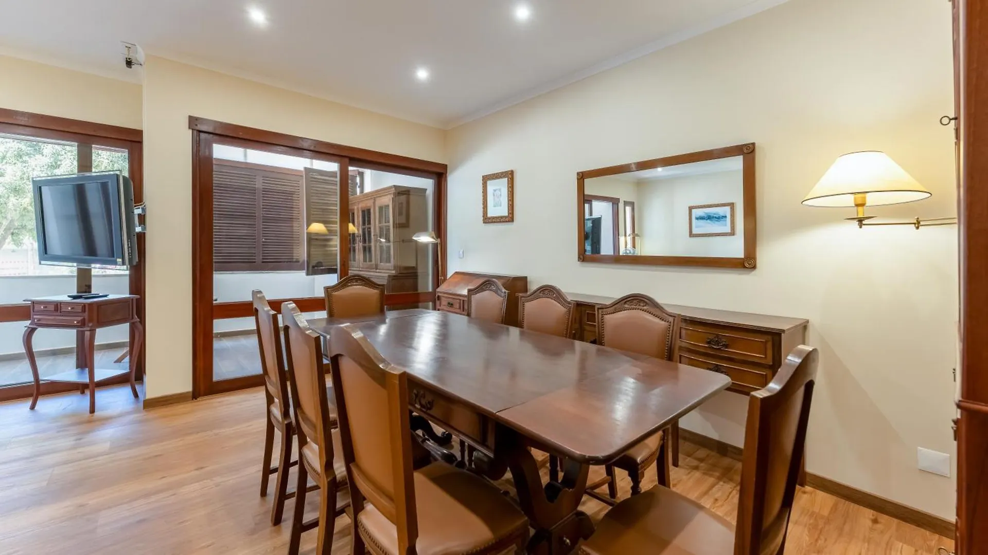 Apartment 4 Bdr Flat With Balcony In Armacao By Lovelystay Armacao de Pera