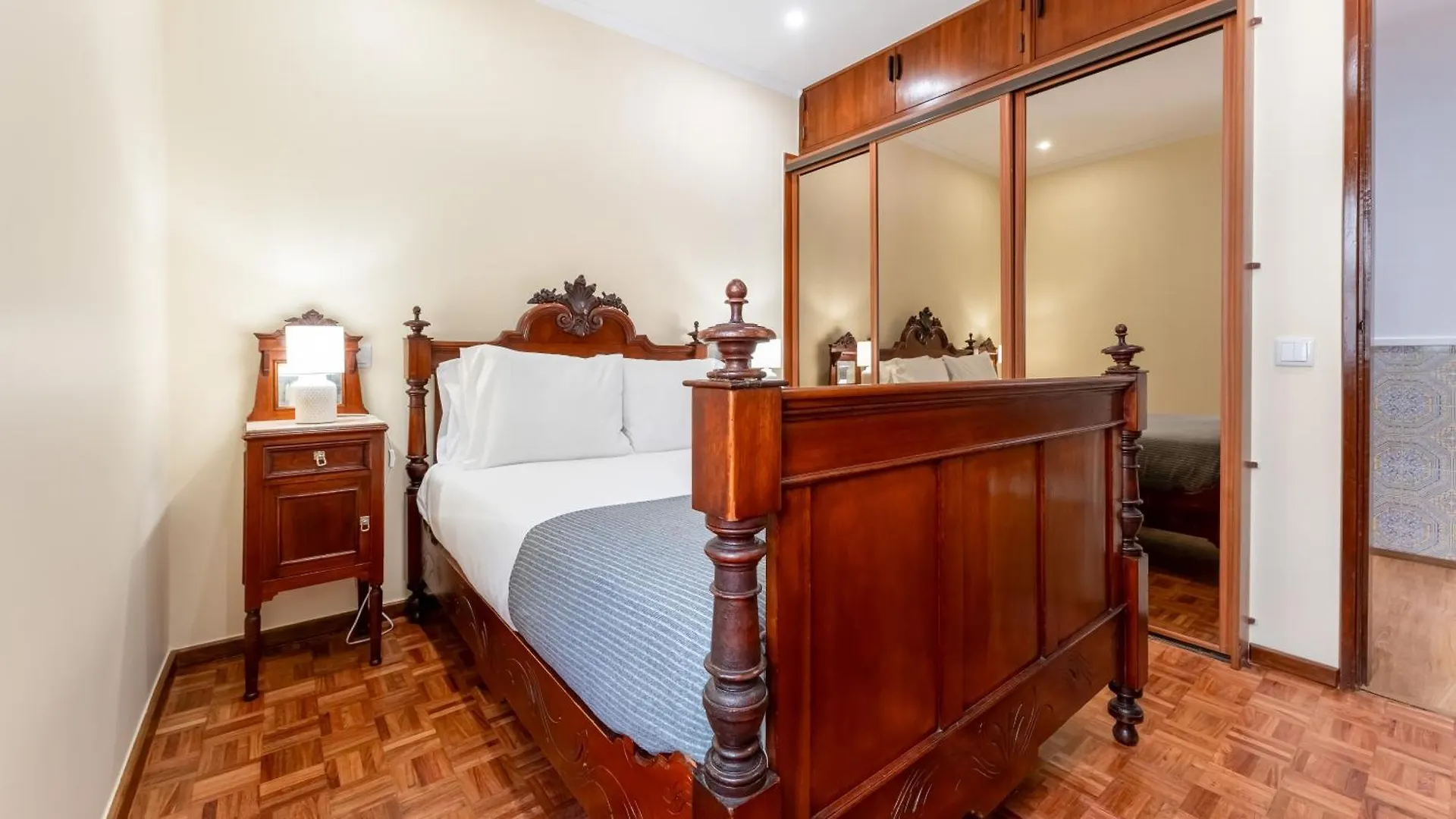 4 Bdr Flat With Balcony In Armacao By Lovelystay Armacao de Pera Portugal