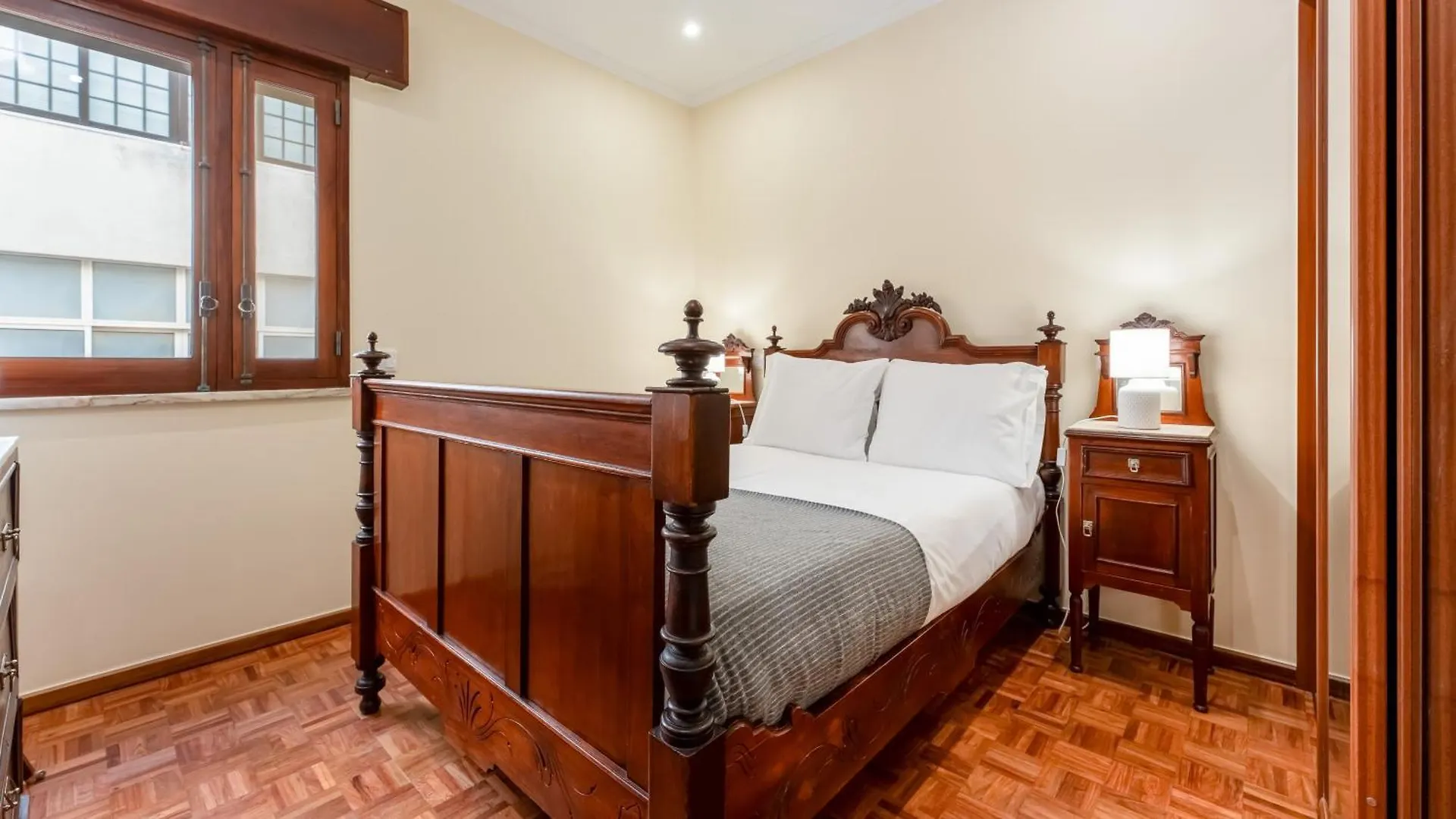 4 Bdr Flat With Balcony In Armacao By Lovelystay Armacao de Pera Apartment